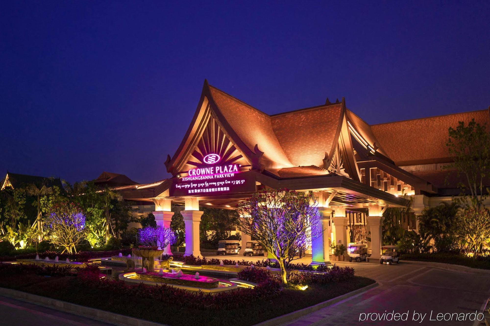 Crowne Plaza Resort Xishuangbanna Parkview Jinghong Esterno foto